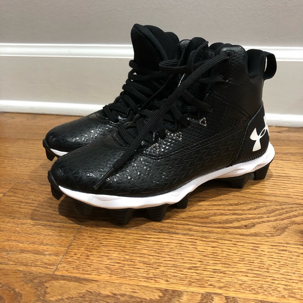 Under armor cleats